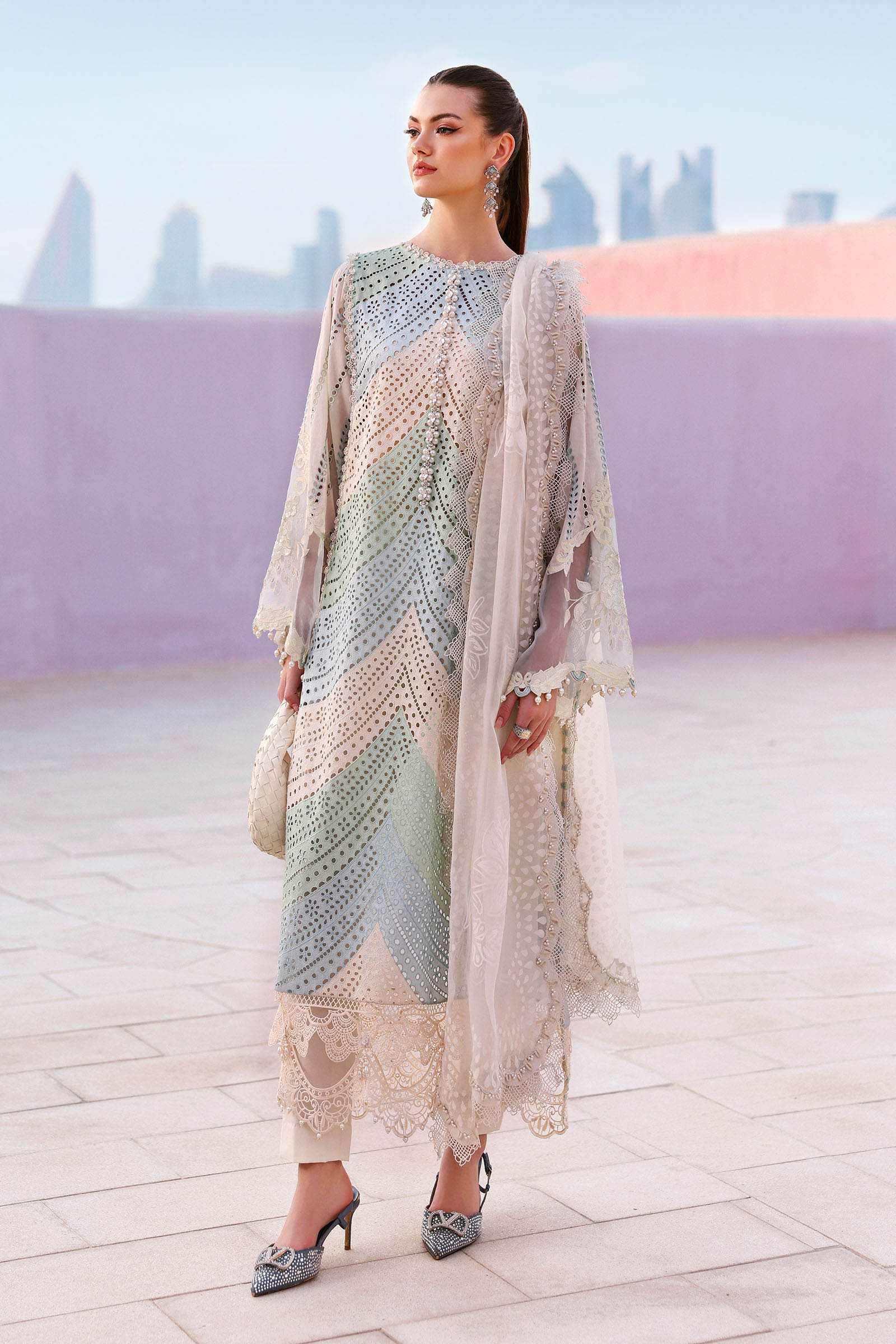 3Pc Unstitched Lawn Embroidered Suit with Diamond Chiffon Dupata With Dupata Pallu Embroided Patch - LLC-D530