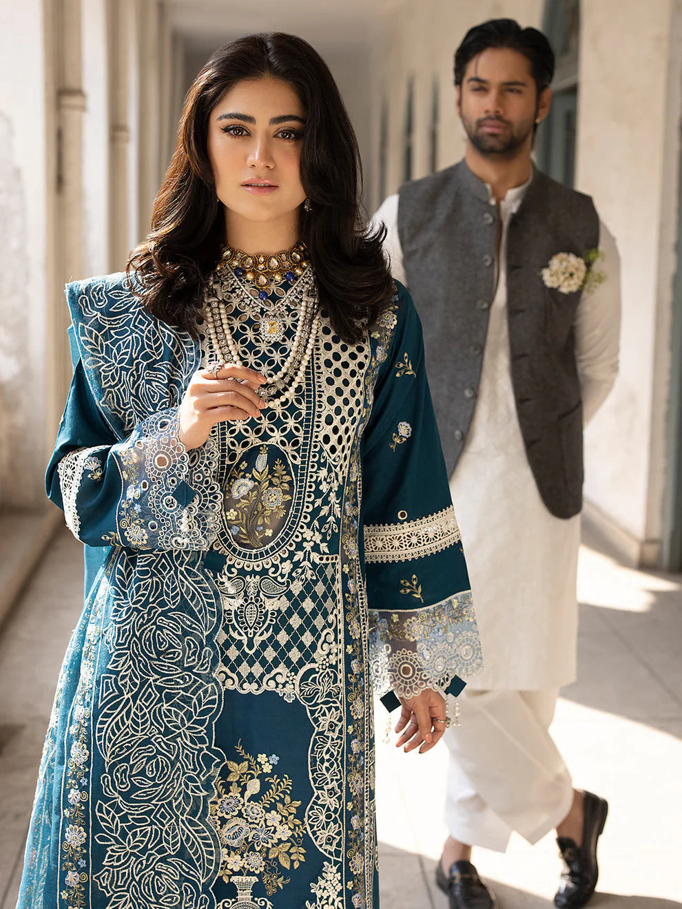 3Pc Unstitched Lawn Embroidered Chiken Kari Suit with Bana Dora Lawn Dupata - LLC-D623